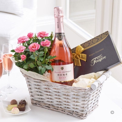Luxury Sparkling Rose Gift Basket