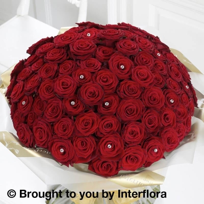 Unforgettable Rose Hand-tied