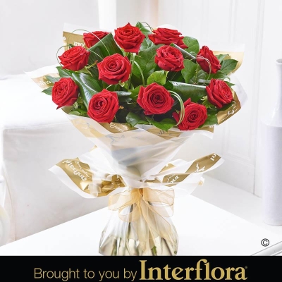 12 Luxury Long stem Roses