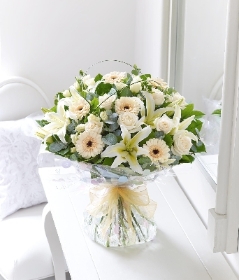 Large Cream Exquisitie Hand tied with Luxury Champagne**
