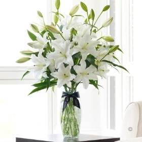 Luxury White Oriental Lily Vase