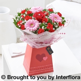 Sweetheart Gift Box with Chocolates