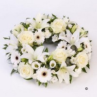 Rose and Lily Wreath in White